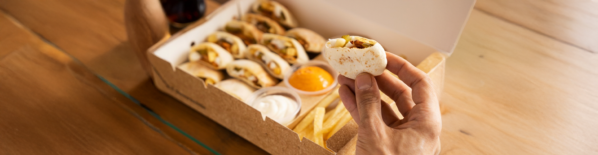 ﺷﺎورﻣﺎ ﺟﻠﻴﻠﺔ